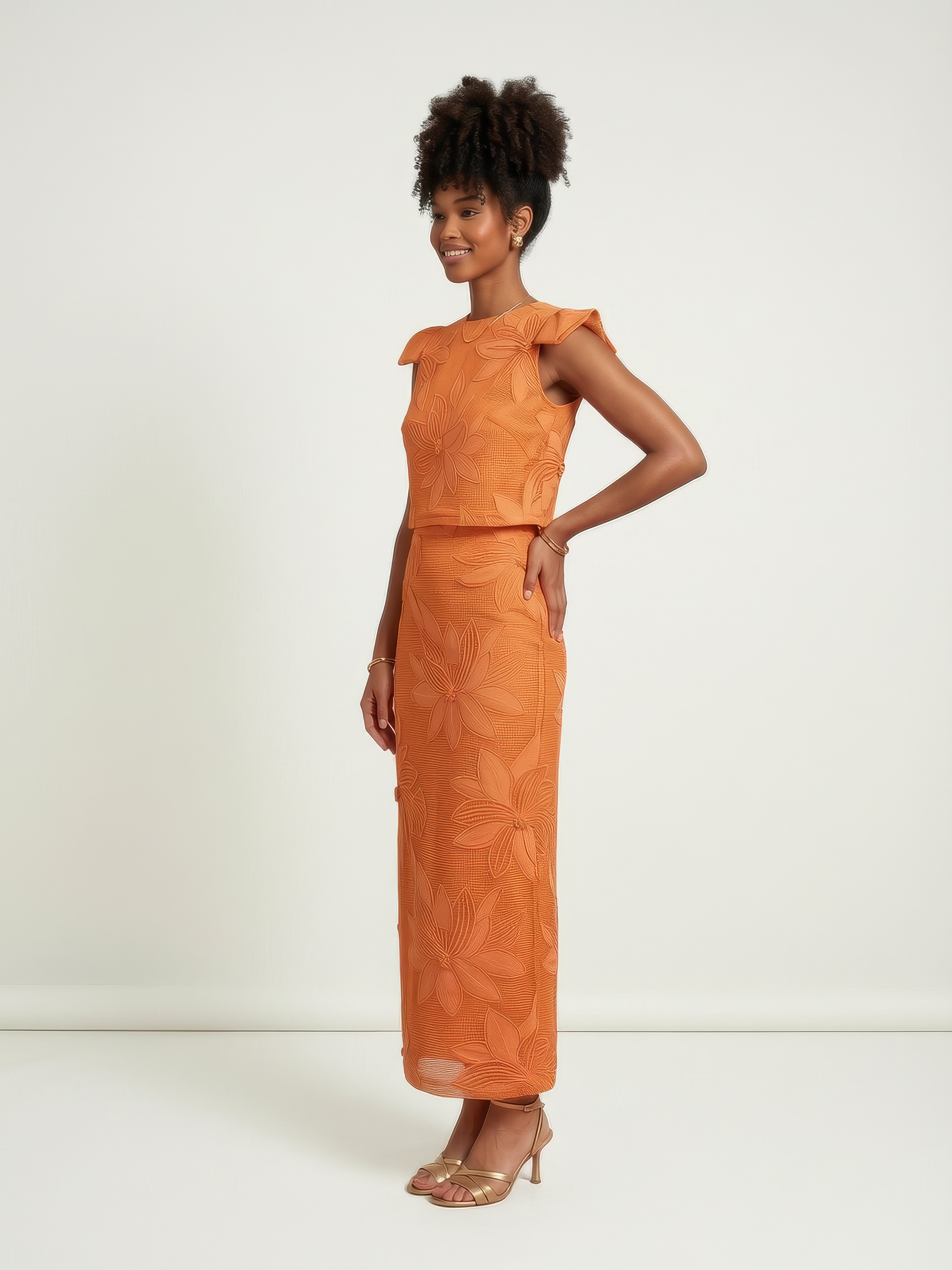 Conjunto Taylor Midi em Laise Floral com Forro – Laranja Vibrante Conjunto Taylor Midi em Laise Floral com Forro – Laranja Vibrante