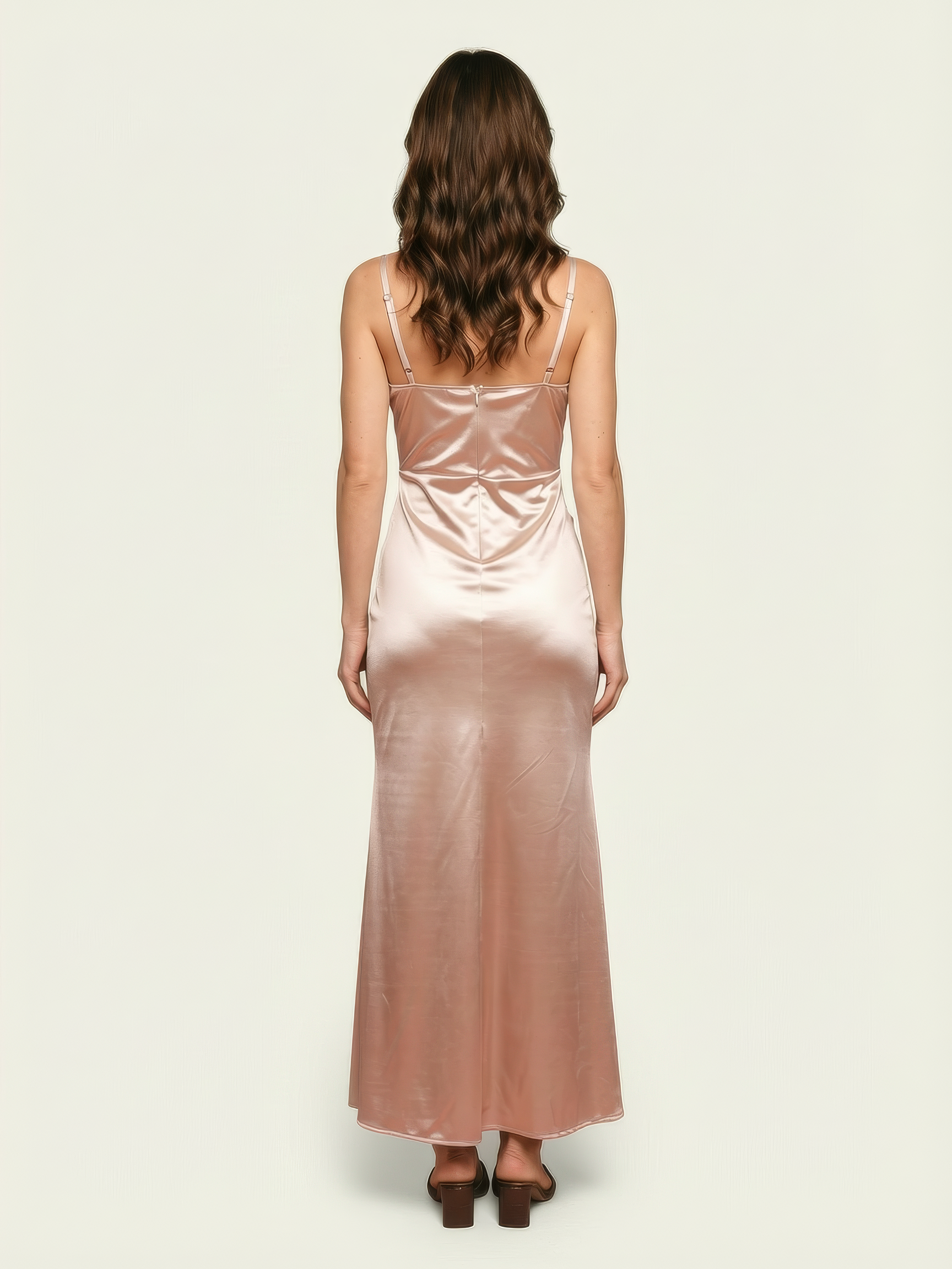 Vestido Longo Acetinado para Festas com Fenda – Bege Vestido Longo Acetinado para Festas com Fenda – Bege