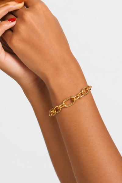 Pulseira Dourada Elegante com Design Moderno
