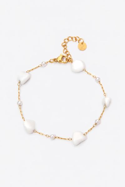 Pulseira Elegante com Pérolas e Detalhes Dourados
