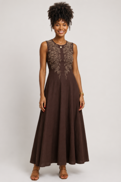 Vestido Longo com Bordado Elegante