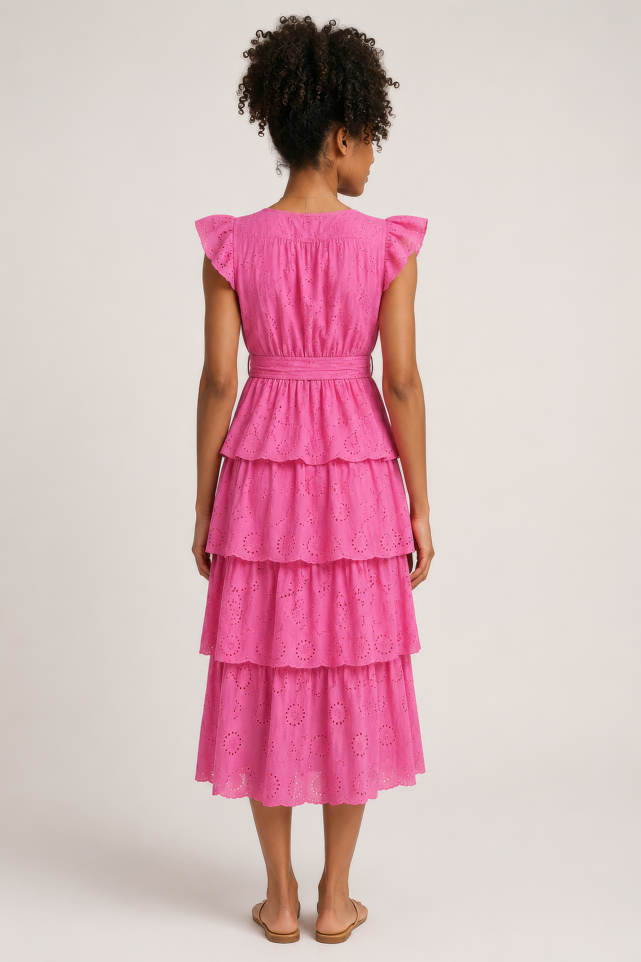 Vestido Longo Rosa com Rendas em Camadas Vestido Longo Rosa com Rendas em Camadas