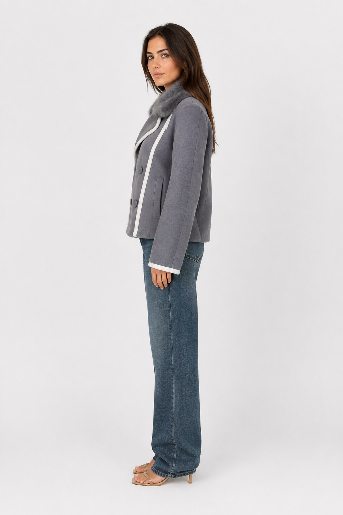 casaco-feminino-de-inverno-com-gola-de-pelo-galeria-1 Casaco Feminino de Inverno com Gola de Pêlo